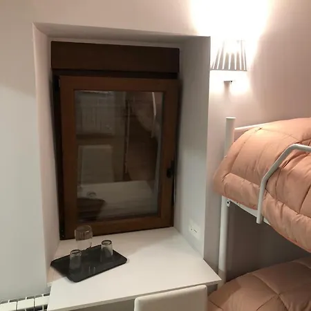 Casa At 34-49 Hostal *