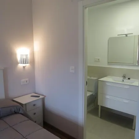 Hostal Casa At 34-49 *