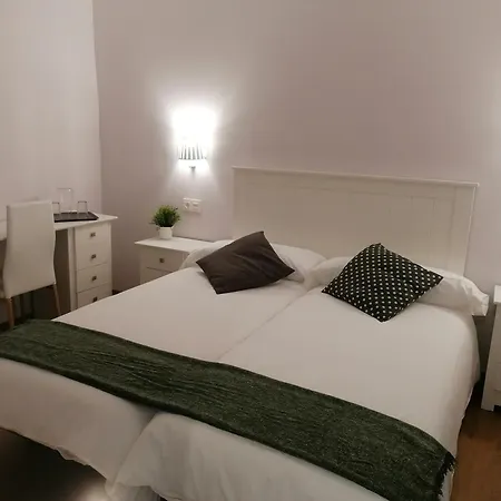 Casa At 34-49 Hostal Perazancas