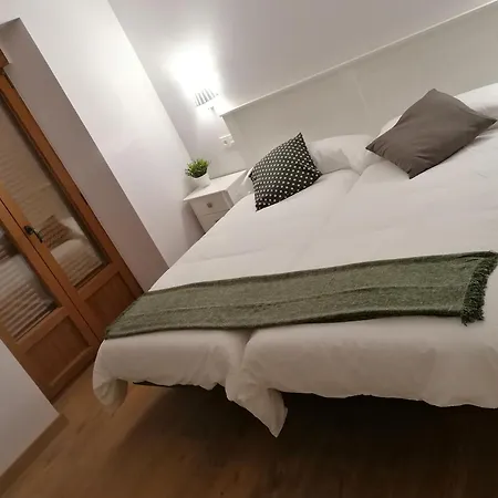 Casa At 34-49 אכסניה