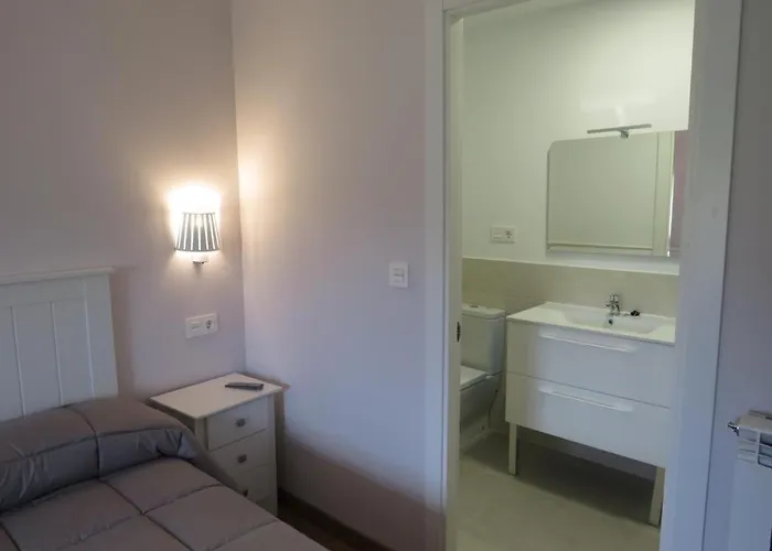 אכסניה Casa At 34-49 *