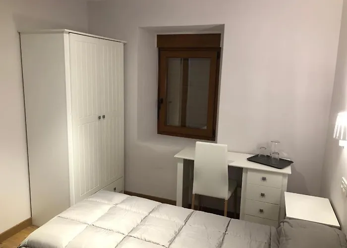 Casa At 34-49 אכסניה Perazancas