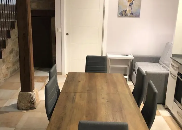 Casa At 34-49 אכסניה